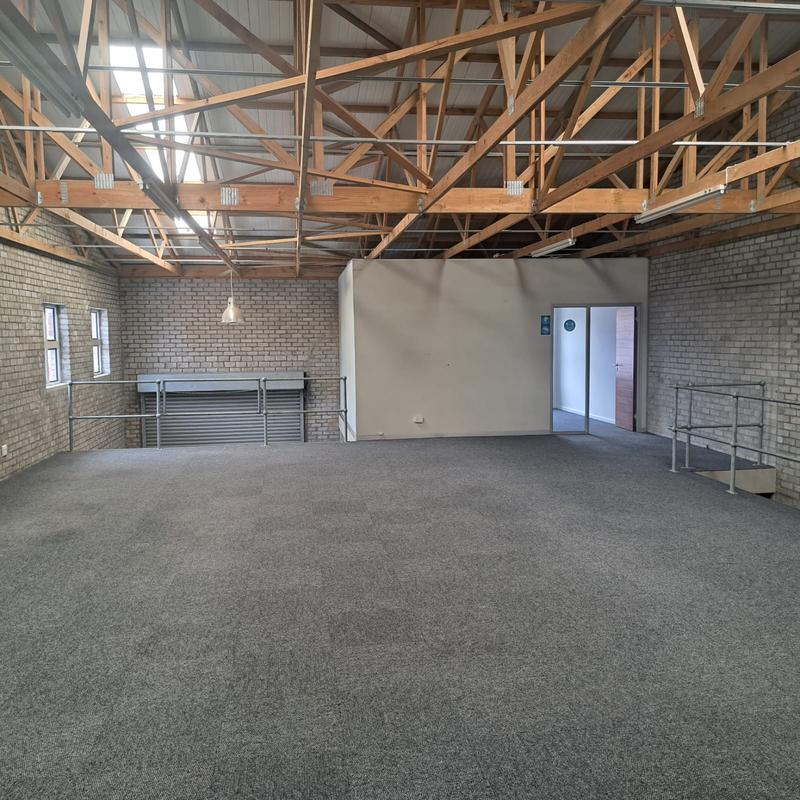 To Let commercial Property for Rent in Newton Park Eastern Cape